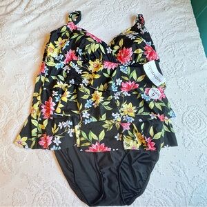 Upstream Women's Plus Size 24 W Bathing Suit One Piece Floral NWT‎ E